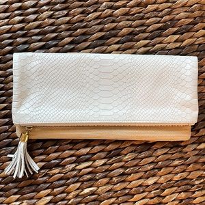 Carrie Dunham clutch